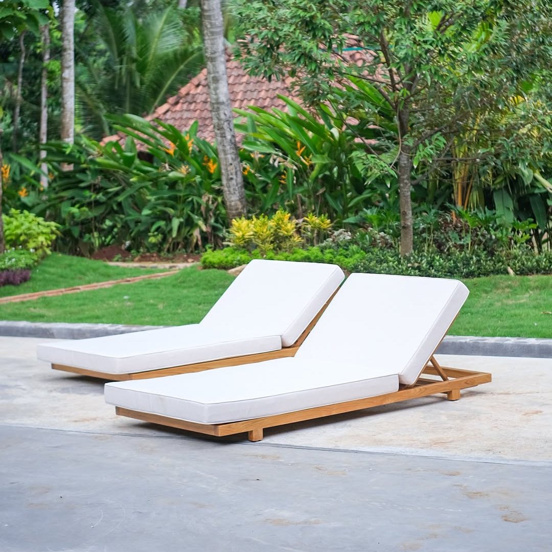 teak outdoor chaise lounge